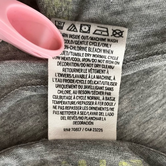 PINK Victoria’s Secret~T-Shirt~Size M~Graphic #WHATEVS~Grey/Yellow - Picture 9 of 9
